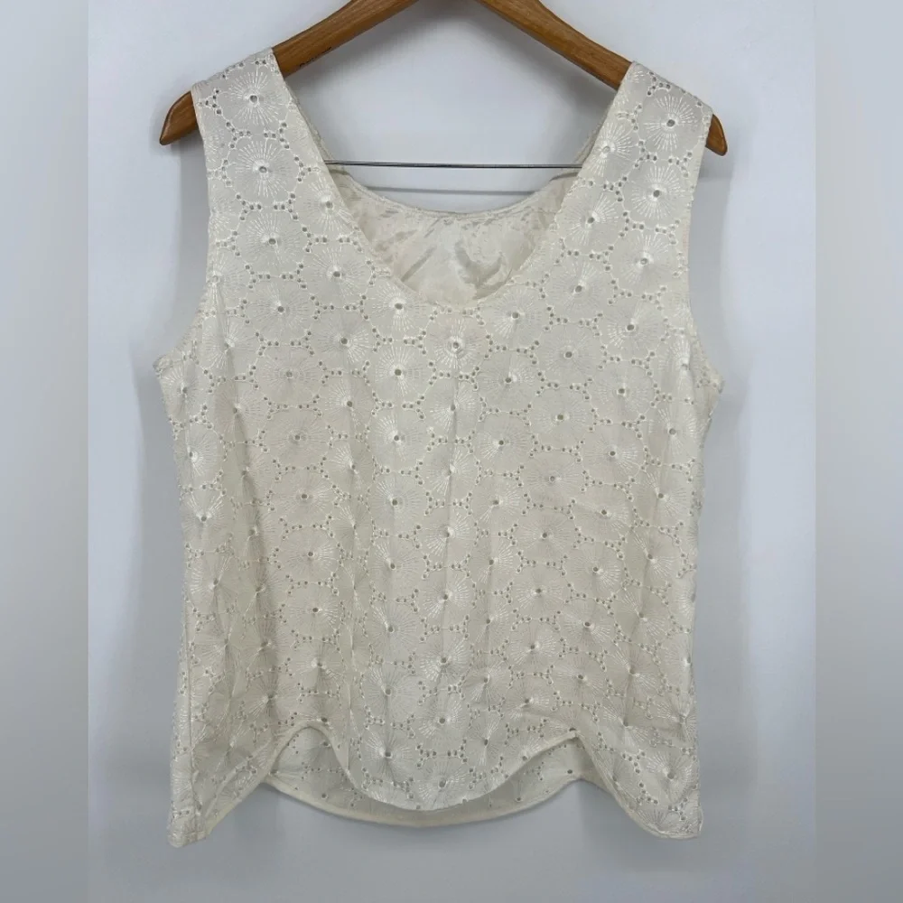 Tulle | Anthropologie | XL Ivory Eyelet Top | Peter Pan Collar | Vintage Look - Picture 3 of 12